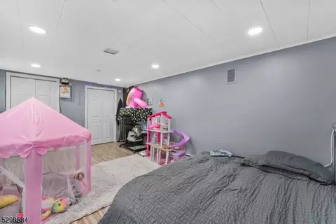 172 Perry St, Dover, NJ 07801 photo 10