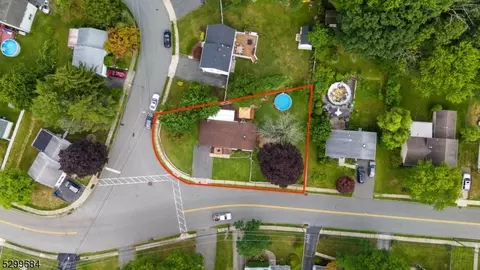 172 Perry St, Dover, NJ 07801 photo 18