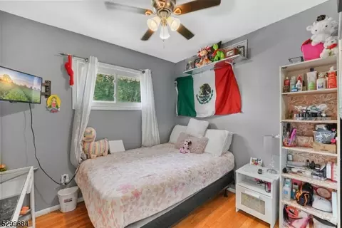 172 Perry St, Dover, NJ 07801 photo 6