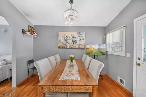 172 Perry St, Dover, NJ 07801 photo 4