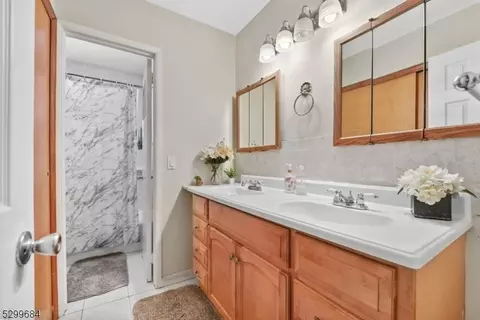 172 Perry St, Dover, NJ 07801 photo 12