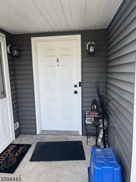 20 S Midland Ave #4, Kearny, NJ 07032
