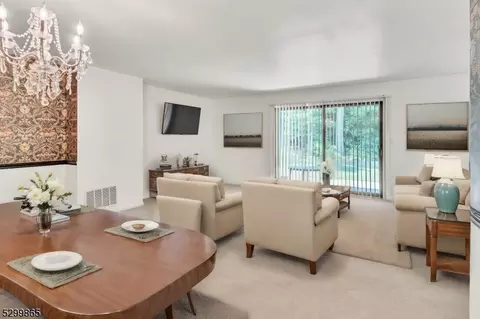 76 Rockwood Dr, Rockaway, NJ 07866