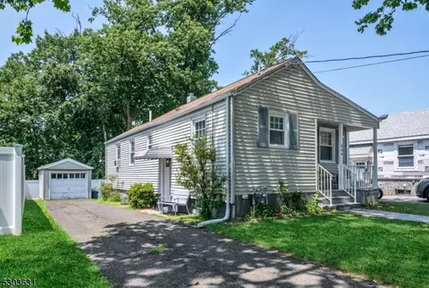 294 4th Ave, Hawthorne, NJ 07506
