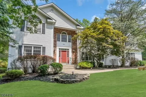 821 Carnoustie Dr, Bridgewater, NJ 08807