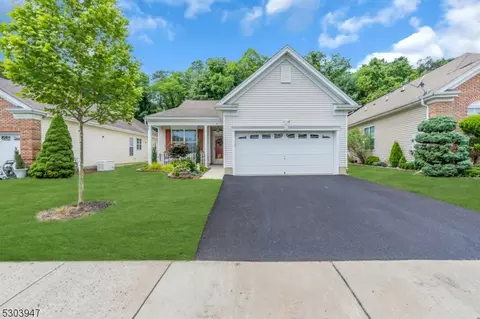 82 Prusakowski Blvd, Sayreville Boro, NJ 08859