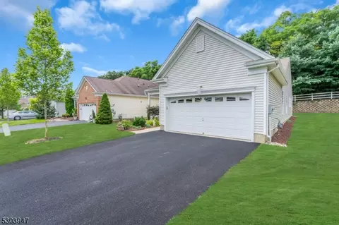 82 Prusakowski Blvd, Sayreville Boro, NJ 08859 photo 3