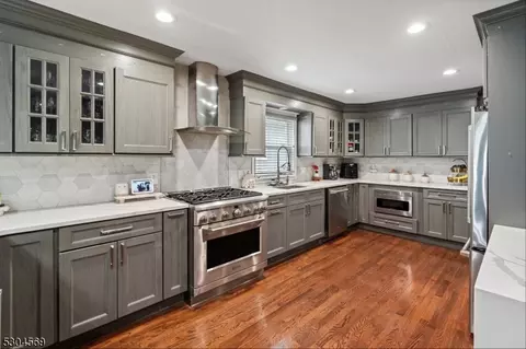 33 Rose Ave, Springfield, NJ 07081 photo 8