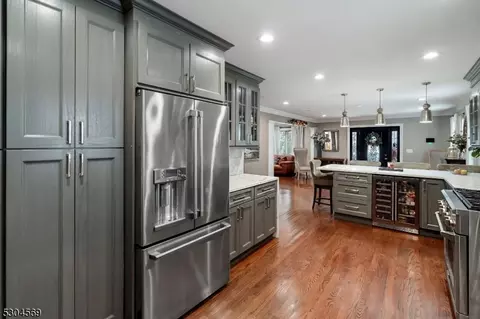 33 Rose Ave, Springfield, NJ 07081 photo 9