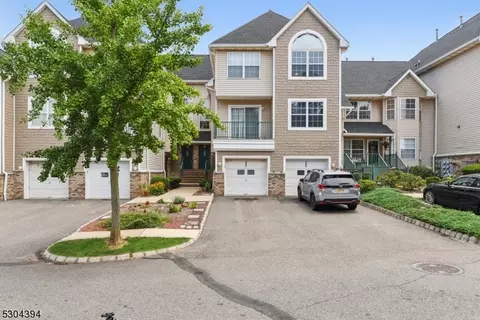 1525 Rhoads Dr, Belle Mead, NJ 08502