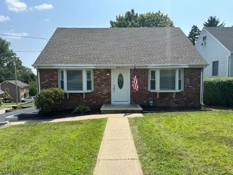 26 Crestwood Rd, Rockaway, NJ 07866