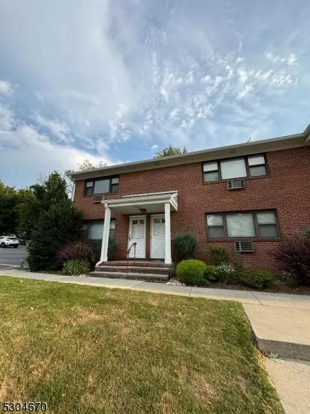 6 Colonial Dr #6G, Little Falls, NJ 07424