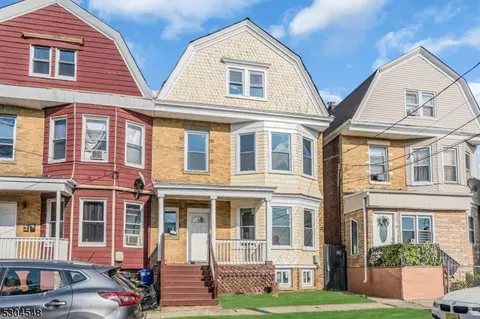 144 S 11th St, Newark, NJ 07107