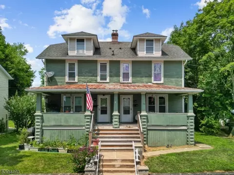 38-40 Cornish St, Washington, NJ 07882