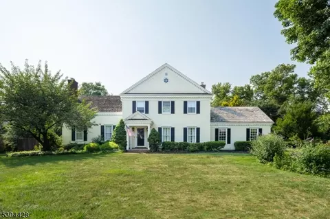 3 Raleigh Ct, Morristown, NJ 07960