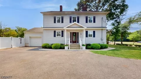74 Sunnymead Rd, Hillsborough, NJ 08844