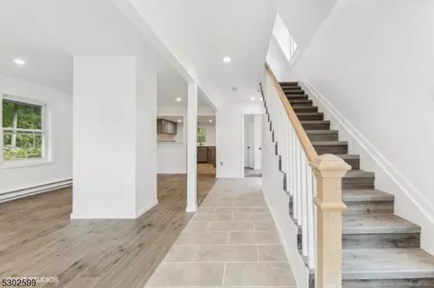 58 Halsted St, Newton, NJ 07860