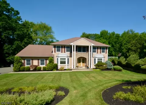35 Dominic Dr, Rockaway, NJ 07866