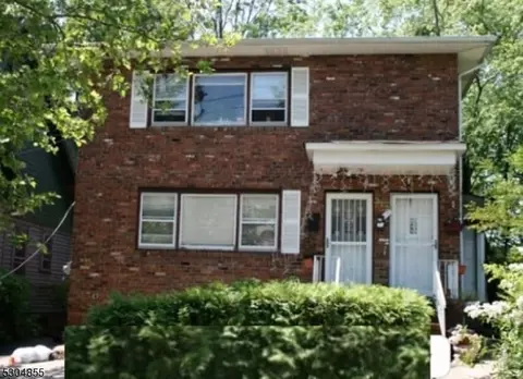 312 Weequahic Ave, Newark, NJ 07112