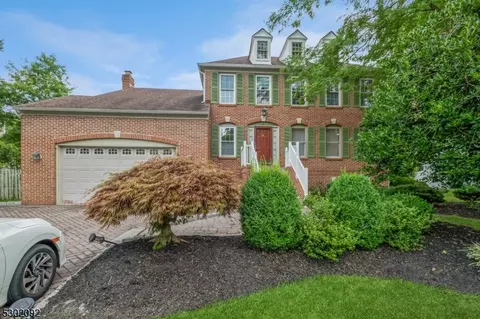 4 Tree Farm Rd, South Brunswick, NJ 08852