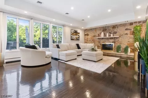 2 Henderson Hill Rd, Hampton, NJ 08827 photo 9