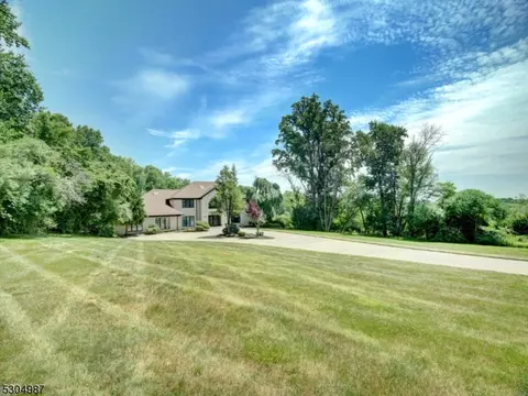 2 Henderson Hill Rd, Hampton, NJ 08827 photo 4