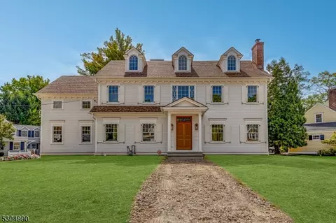26 Fairhill Rd, Westfield, NJ 07090