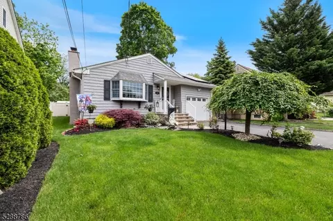 120 Faulks Pl, South Plainfield, NJ 07080