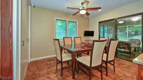20 Apache Rd, Wayne, NJ 07470 photo 16