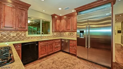 20 Apache Rd, Wayne, NJ 07470 photo 13