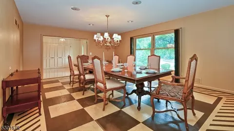 20 Apache Rd, Wayne, NJ 07470 photo 9