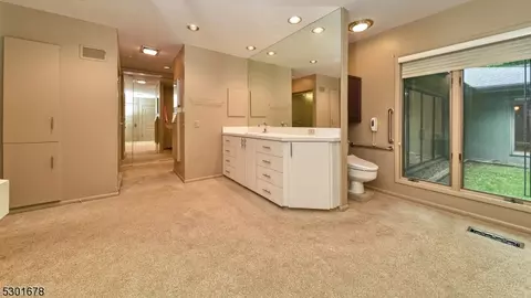 20 Apache Rd, Wayne, NJ 07470 photo 32