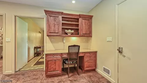 20 Apache Rd, Wayne, NJ 07470 photo 17