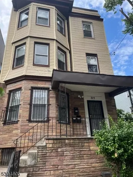 317 S 11th St, Newark, NJ 07103