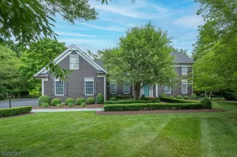 5 Brookside Dr, Peapack And Gladstone, NJ 07934
