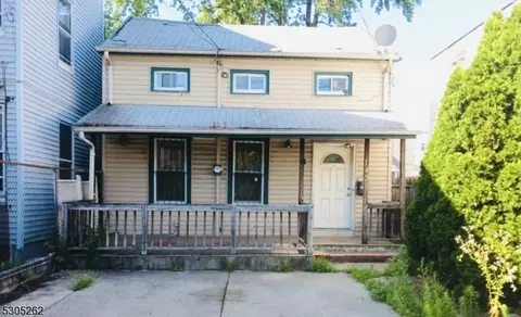 143 Park Ave, Paterson, NJ 07501