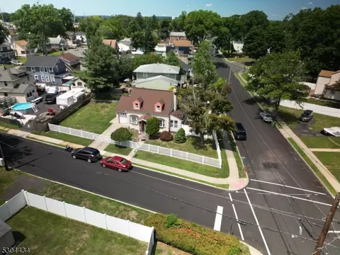 428 Halsey Rd, Roselle, NJ 07203