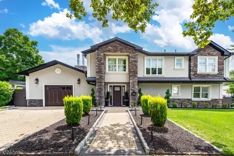 63 Albany Ave, Pompton Lakes, NJ 07442