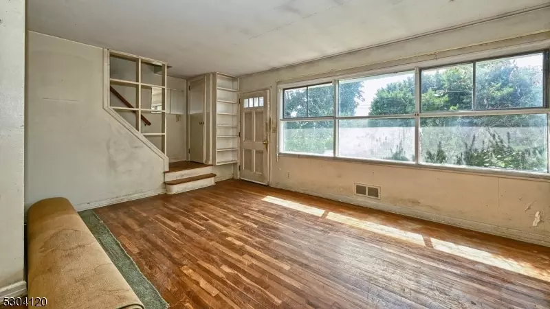  7 White Oak Ln, Wayne, NJ 07470 photo 4
