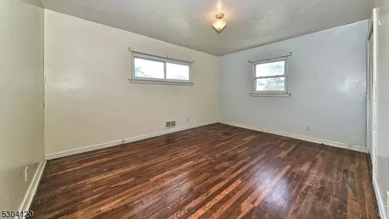  7 White Oak Ln, Wayne, NJ 07470 photo 11