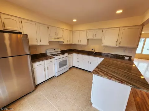 2 Sickle St, Dover, NJ 07801 photo 13