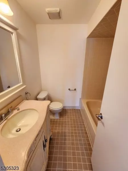 2 Sickle St, Dover, NJ 07801 photo 26