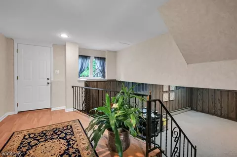 25 Everett Pl, Wayne, NJ 07470 photo 7