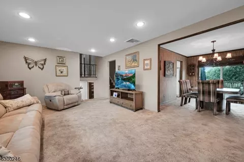 25 Everett Pl, Wayne, NJ 07470 photo 9