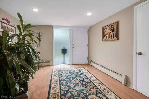25 Everett Pl, Wayne, NJ 07470 photo 6