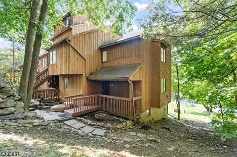 4 Village Way #1, Vernon, NJ 07462