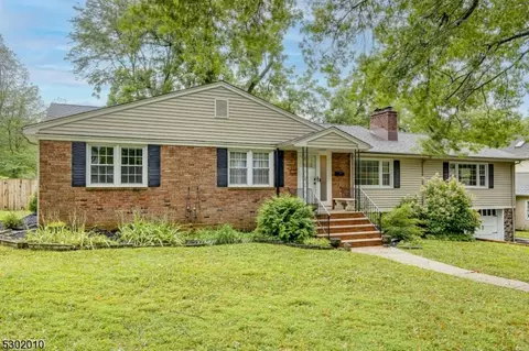 1637 Nottingham Way, Mountainside, NJ 07092