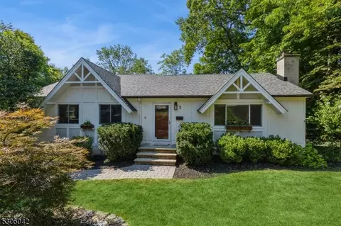 3 Jerome Ave, Morristown, NJ 07960