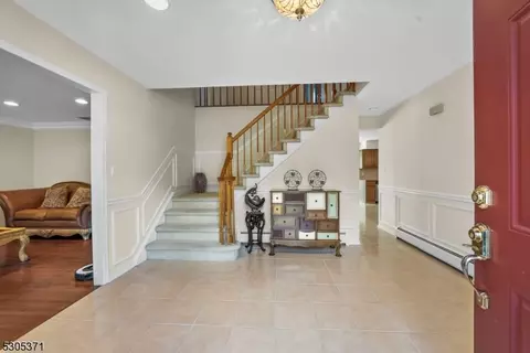 214 Webster Dr, Wayne, NJ 07470 photo 3