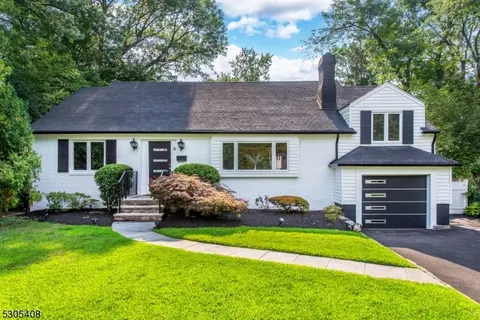 6 Chestnut Hill Pl, Glen Ridge, NJ 07028